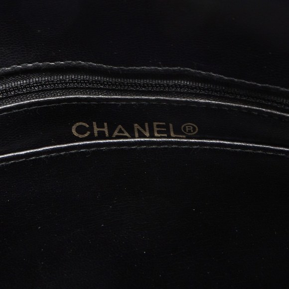 Chanel Matelasse V stitch Chain Shoulder Bag Black - Picture 9 of 12